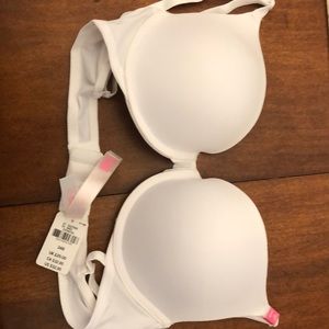 Victoria secret Pink, NWT everyday Demi 34B